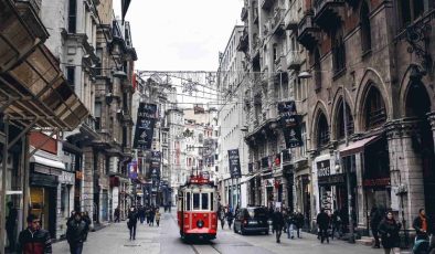 İstiklal Caddesi yüzde 120’lik kira artışıyla rekor kırdı! Dünyada en dikkat çekici caddeler…