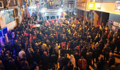 AK Parti’nin Bilecik adayı miting havasında karşılandı