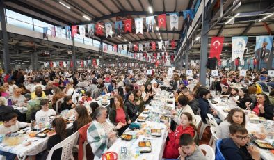 Beylikdüzü’nde binlerce kişi orucunu birlikte açtı